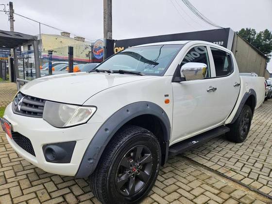MITSUBISHI L200 TRITON 3.2 GL 4X4 CD 16V TURBO INTERCOLER DIESEL 4P MANUAL